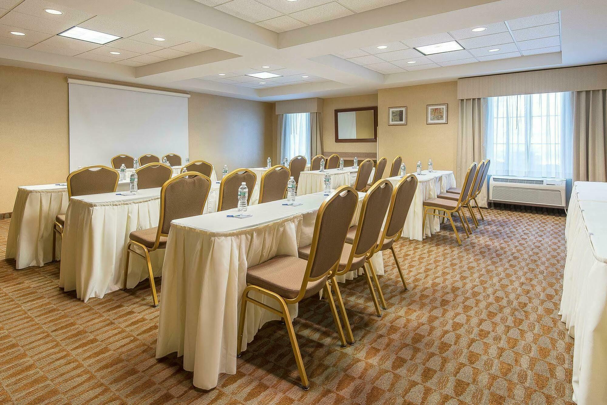 Express Haskell-wayne Area By Ihg 3*